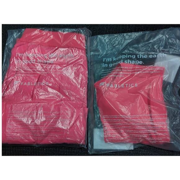 Fabletics Size L Skirt Sports Bra 2 Piece Outfit Set Tenniscore Challengers - Picture 10 of 10